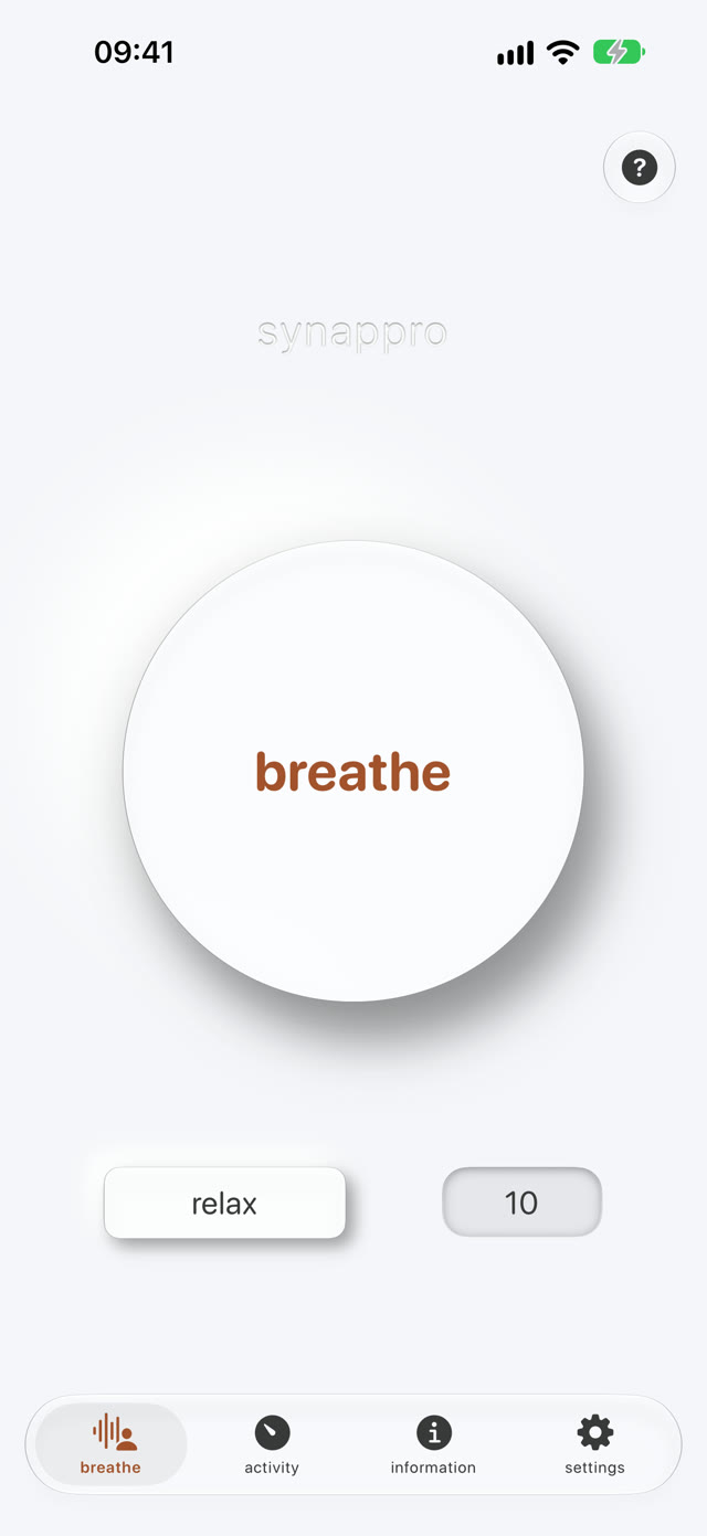 synappro breathe home screen with a large breathe button, the relax cycle and a session length